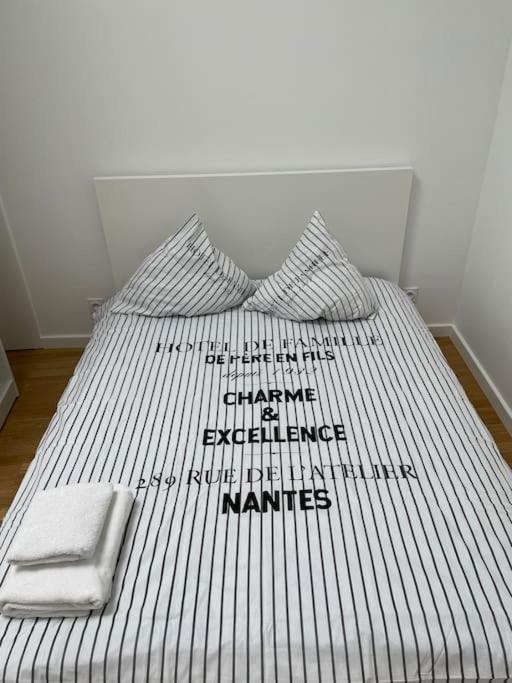 Appartement Atypique Et Fraichement Renove Saint-Vallier  Extérieur photo