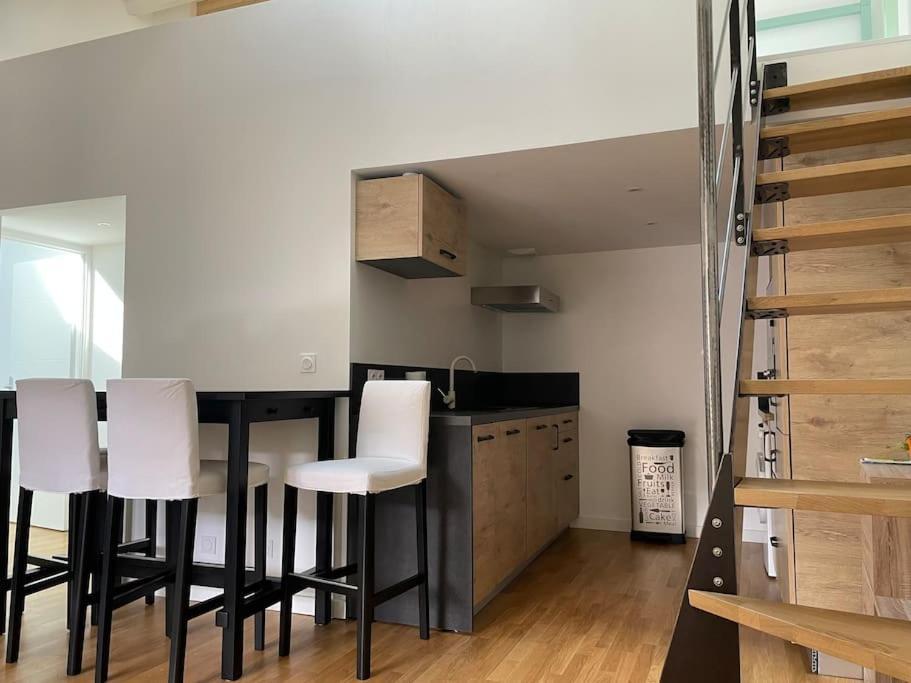 Appartement Atypique Et Fraichement Renove Saint-Vallier  Extérieur photo